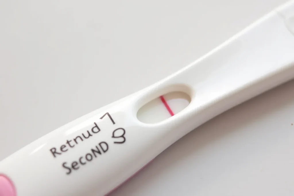 Zarys drugiej kreski na teście ciążowym – Co oznacza? Zarys drugiej kreski na teście ciążowym – Co oznacza?